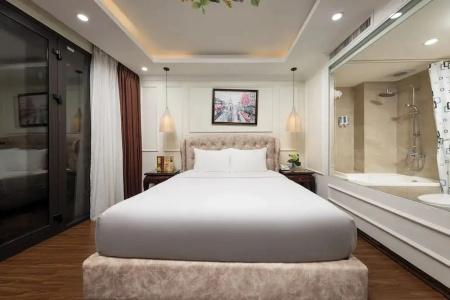Golden Legend Palace - 102