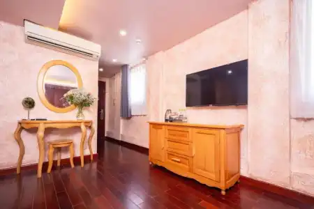 Duc Vuong Saigon - Bui Vien - 43