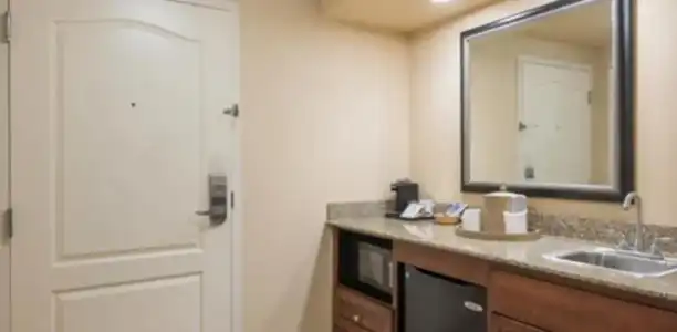 Hampton Inn & Suites Florence-North-I-95 - 19