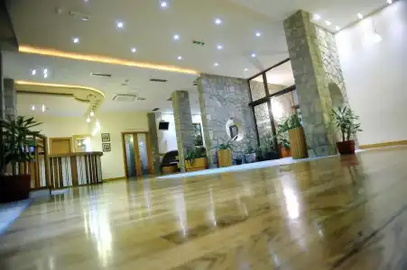 Aria - 10
