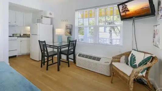 Coconut Inn - 96