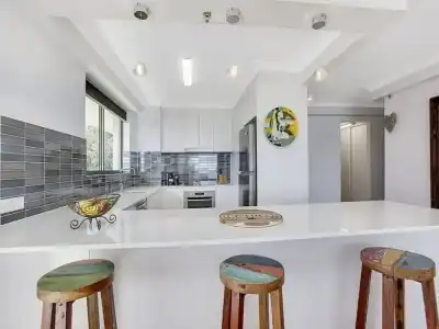 Gemini Court Holiday Apartments - 392