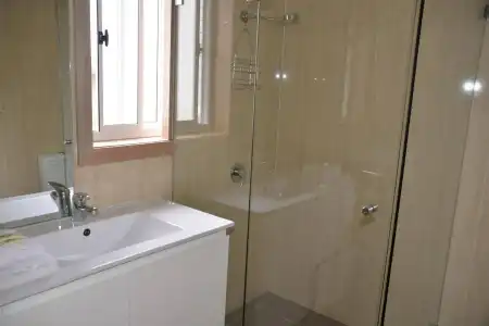 North Ryde Guest House - 7