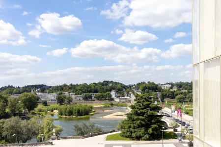 Hampton by Hilton Tours Centre - 11