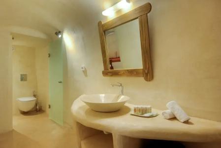 Pasithea Luxury Suites - 8