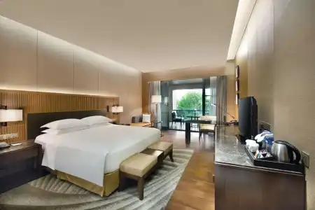 Hilton Wuhan Optics Valley - 40