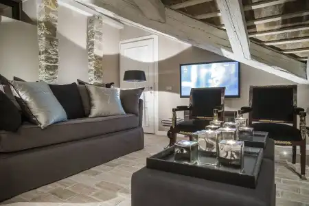 Seven Historical Suites - 17