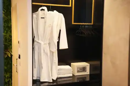 La Suite Boutique - 153
