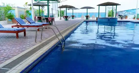 Ewan Sharjah - 7