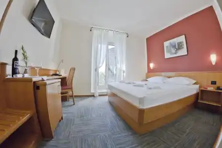 Newly Renovated Kastil - 31
