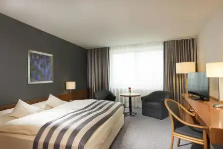 Maritim Ulm - 55
