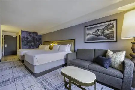 The Newberry Bend, Tapestry Collection by Hilton - 104