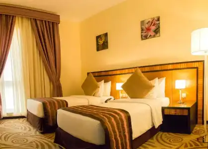 Al Majaz Premiere Apartment - 32