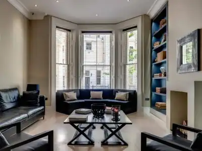 The Resident Kensington - 14