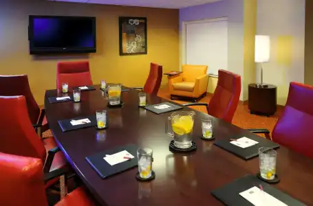 Residence Inn Phoenix Desert View at Mayo Clinic - 19