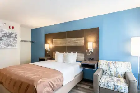 Quality Inn Branson On the Strip - 59