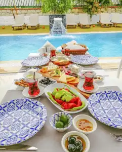 Elda Alacati - 10