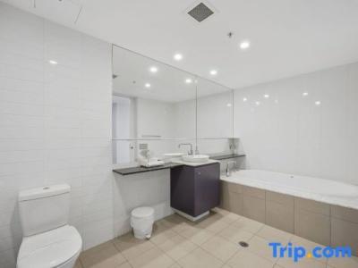 Aria Apartments - 642
