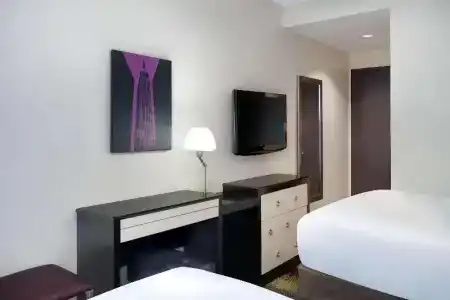 Best Western Premier Herald Square - 46