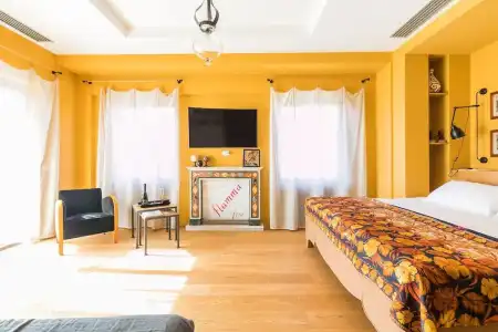 Rarity Suites - 205