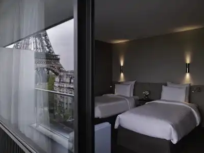 Pullman Paris Tour Eiffel - 9