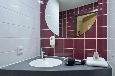 B&B Stuttgart-Bad Cannstatt - 35