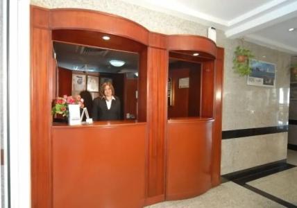 Royal Plaza Apartments - 1
