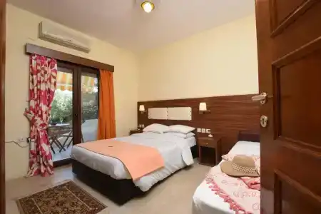 Haus Platanos Apartments & Bungalows by the Sea - 12