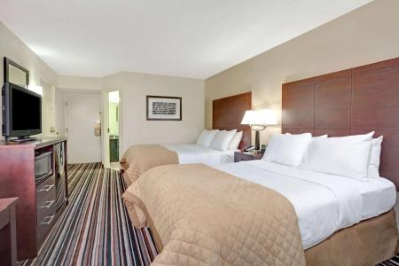 Wyndham Garden Charlotte Airport Southeast - 4