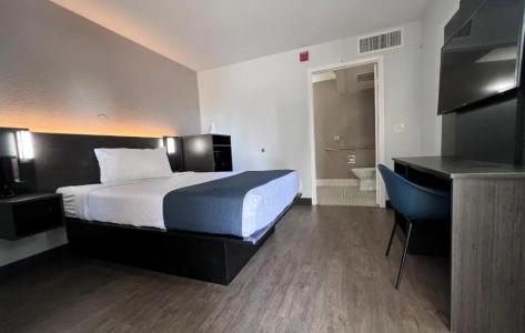 Motel 6 Bakersfield, CA - South - 69