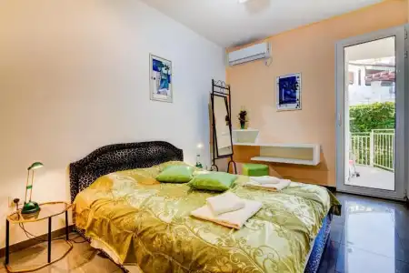 Sun Rose Apartments - 191