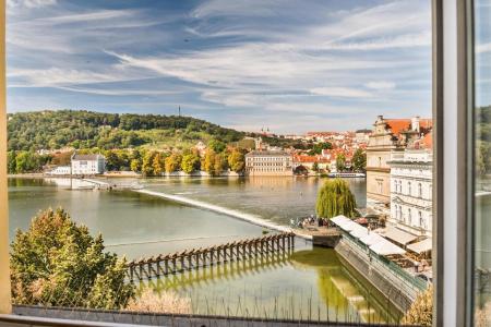 Charles Bridge Palace - 36