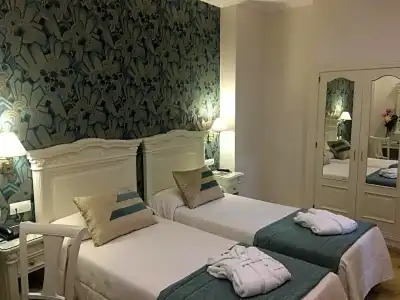 Adriano Boutique Sevilla - 23