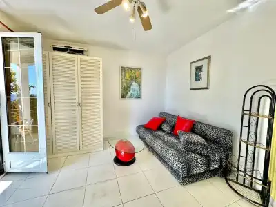 Sun Rose Apartments - 10