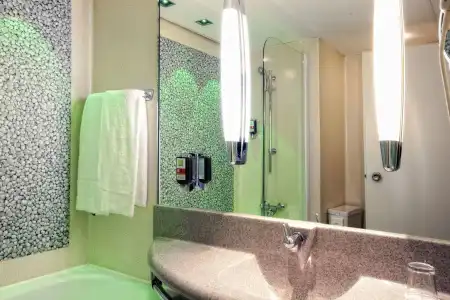 ibis Styles Linz - 8
