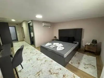 Side Mira Palace - 0
