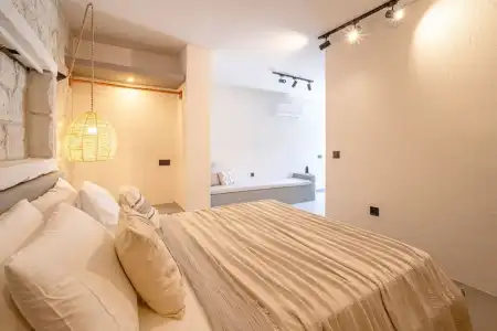 Derin Alaçatı - 105