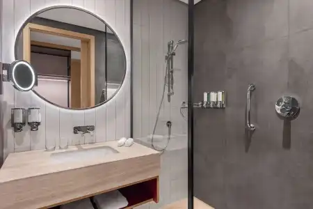 Hampton by Hilton Marjan Island - 65