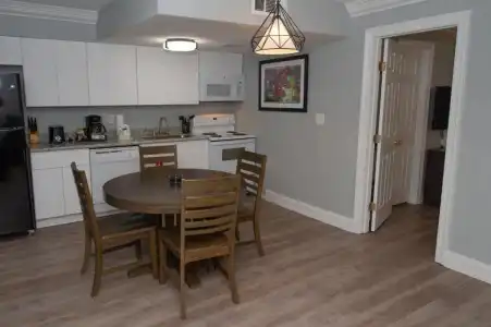 Frenchmen Orleans at 519, Ascend Collection - 44