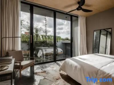 Avion Village - 102