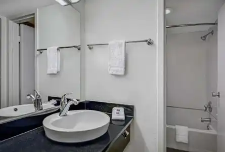 Motel 6 Tallahassee, FL - Downtown - 23