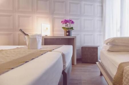 Cesare Augustus - 65