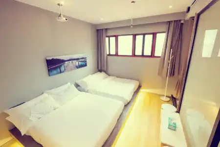 Rest Chinatown - 130