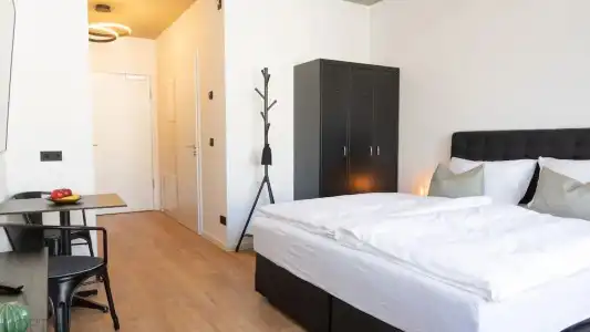 LÜTTES LOFT Boutique - 21