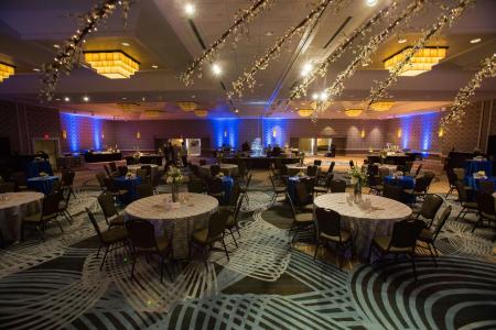 DoubleTree by Hilton Tulsa Downtown - 19