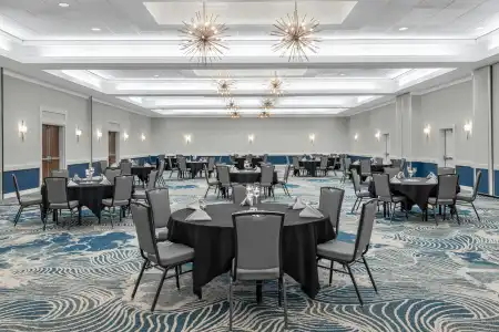 Doubletree South Bend - 26