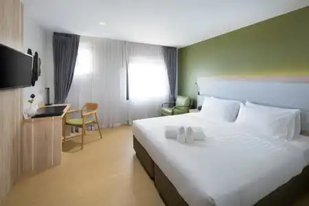 Prime Square - 19