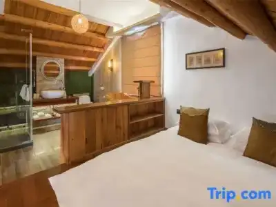 Yuequ yunshang Guesthouse - 124