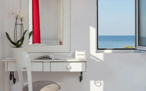 Iris Beach - 34