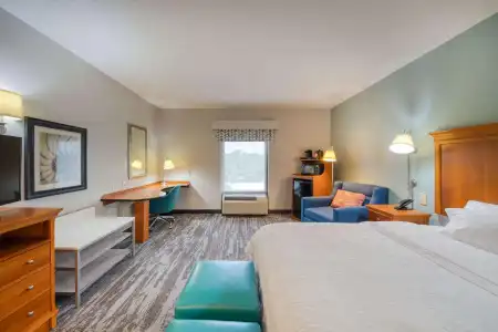 Hampton Inn Wilmington - University Area/Smith Creek Station - 73